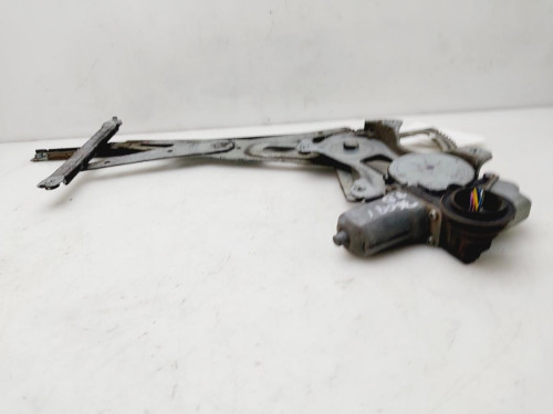 ELEVALUNAS TRASERO DERECHO Toyota PRIUS (ZVW30) 