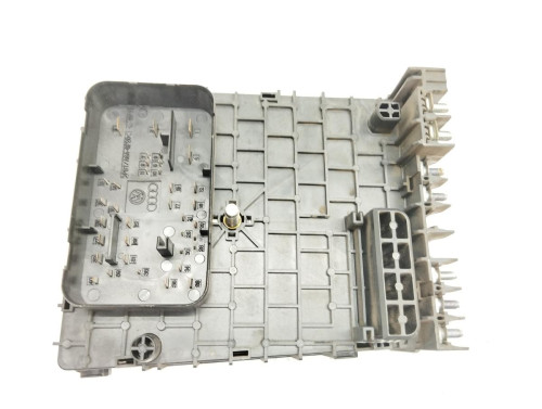 CAJA RELES / FUSIBLES VOLKSWAGEN PASSAT BERLINA (3C2) 