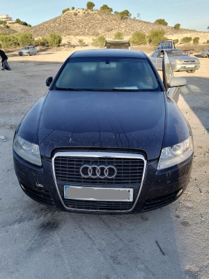 AUDI A6 BERLINA (4F2)