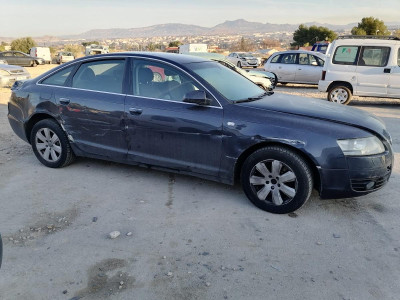 AUDI A6 BERLINA (4F2)