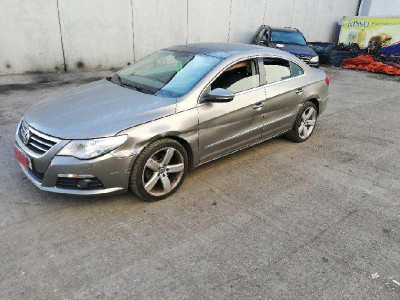 VOLKSWAGEN PASSAT CC (357)