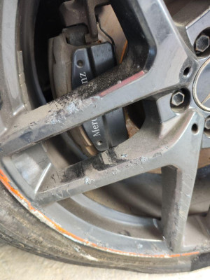 PINZA DE FRENO DELANTERA DERECHA