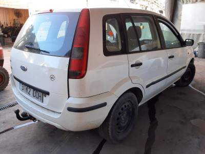 FORD FUSION (CBK)