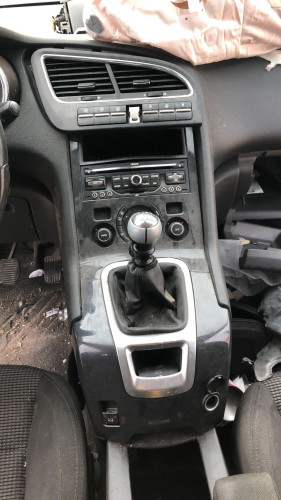 PEUGEOT 5008 — Donor Vehicle for Used Parts 