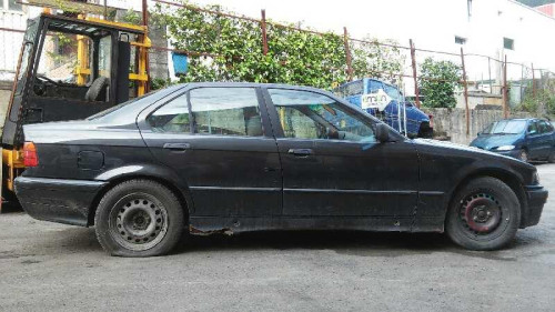  BMW SERIE 3 BERLINA (E36) 