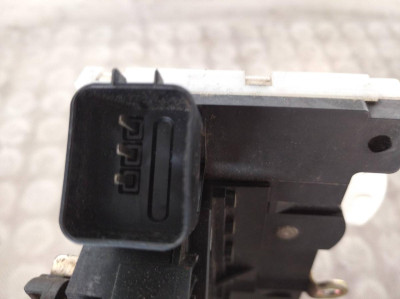 CERRADURA PUERTA TRASERA DERECHA