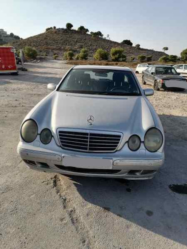 MERCEDES-BENZ CLASE E (BM 210) BERLINA — автомобиль-донор на запчасти 