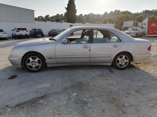 MERCEDES-BENZ CLASE E (BM 210) BERLINA — автомобиль-донор на запчасти 