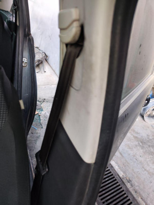 CINTURON SEGURIDAD DELANTERO IZQUIERDO