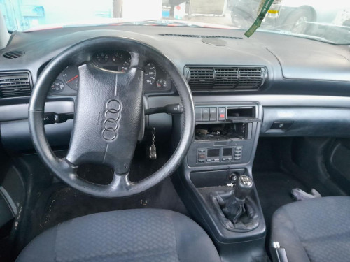  AUDI A4 BERLINA (B5) 