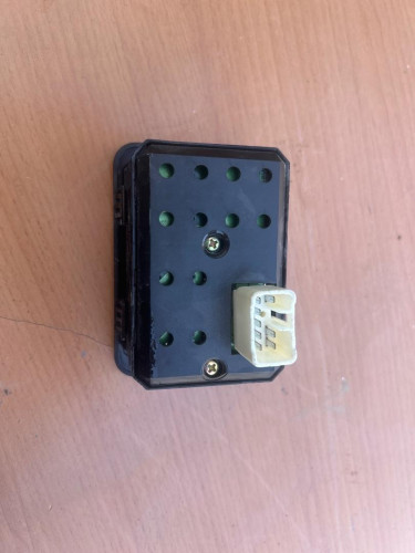 MANDO ELEVALUNAS DELANTERO IZQUIERDO Hyundai ATOS (EM) 