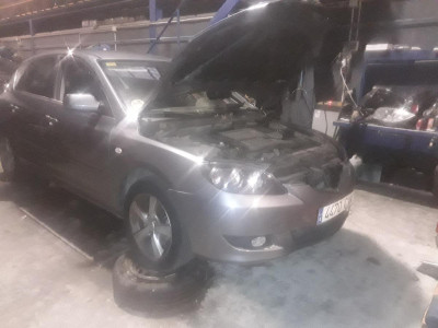 MAZDA 3 BERLINA (BK)