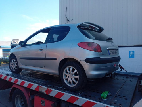 PEUGEOT 206 — автомобиль-донор на запчасти 