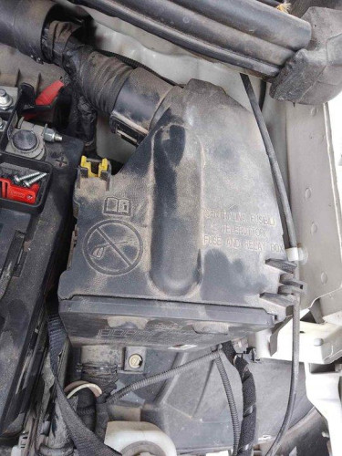 CAJA RELES / FUSIBLES FIAT 500X (334) 