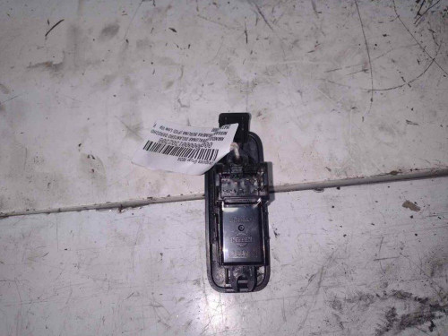 MANDO ELEVALUNAS DELANTERO DERECHO NISSAN PRIMERA BERLINA (P12) 
