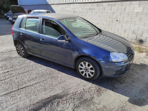 VOLKSWAGEN GOLF V (1K1)(10.2003) — автомобиль-донор на запчасти 