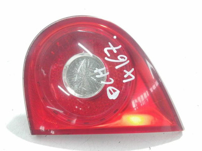 PILOTO TRASERO CENTRAL, VOLKSWAGEN, GOLF V (1K1)(10.2003)
