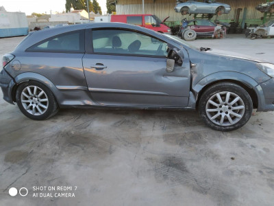 OPEL ASTRA H GTC