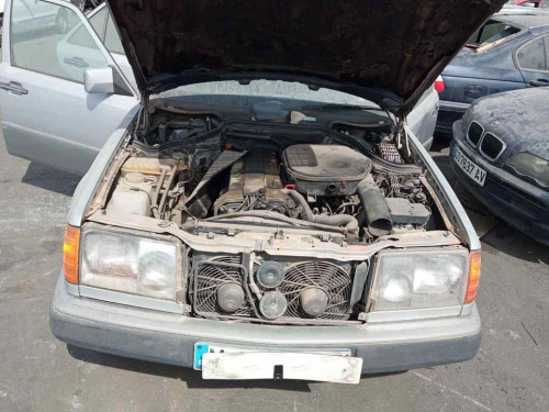  MERCEDES-BENZ CLASE 124 (BM 124) BERLINA 