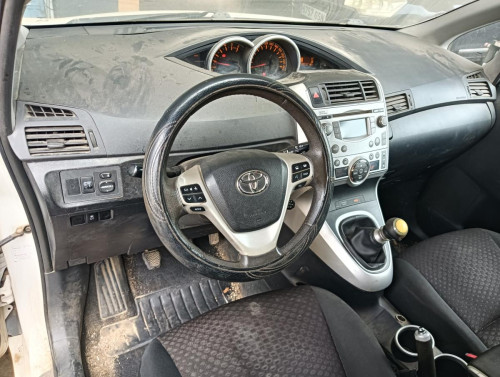 TOYOTA VERSO (AUR2/ZGR2) — Donor Vehicle for Used Parts 