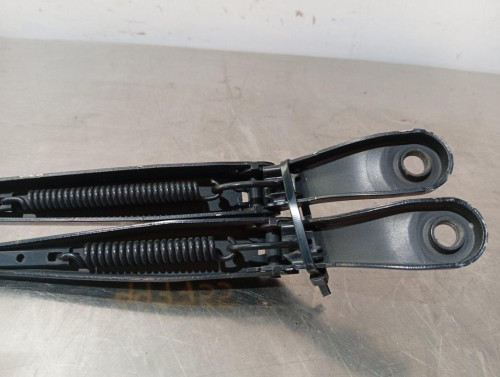  BRAZO LIMPIA DELANTERO DERECHO Peugeot 208 