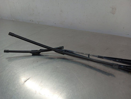  BRAZO LIMPIA DELANTERO DERECHO Peugeot 208 
