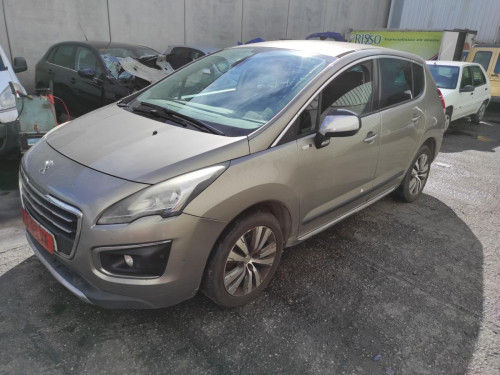 PEUGEOT 3008 — vehículo donante para recambios 