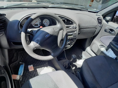 FORD FIESTA BERLINA (DX)