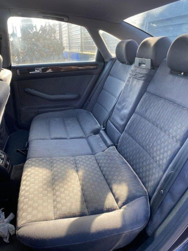  AUDI A6 BERLINA (4B2) 