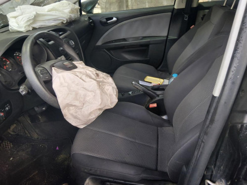 SEAT LEON (1P1) — vehículo donante para recambios 