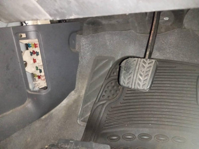 PEDAL EMBRAGUE