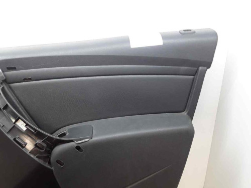 GUARNECIDO PUERTA DELANTERA DERECHA DACIA SANDERO 