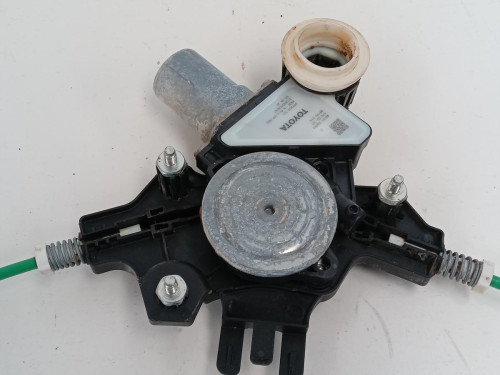  ELEVALUNAS DELANTERO IZQUIERDO TOYOTA COROLLA (E21) 