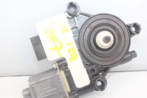 MOTOR ELEVALUNAS TRASERO IZQUIERDO 