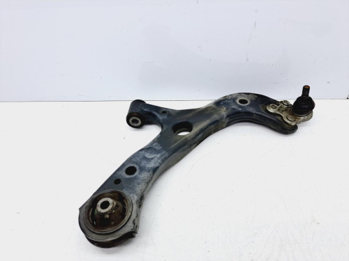 BRAZO SUSPENSION INFERIOR DELANTERO DERECHO Toyota 