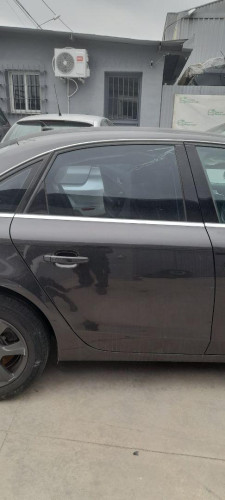 PUERTA TRASERA DERECHA Audi A4 AVANT (8K5) 