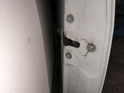 CERRADURA PUERTA LATERAL DERECHA