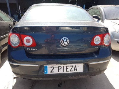 VOLKSWAGEN PASSAT BERLINA (3C2)