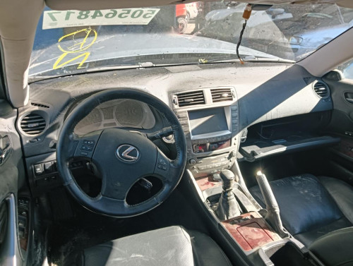 LEXUS IS (DS2/IS2) — vehículo donante para recambios 