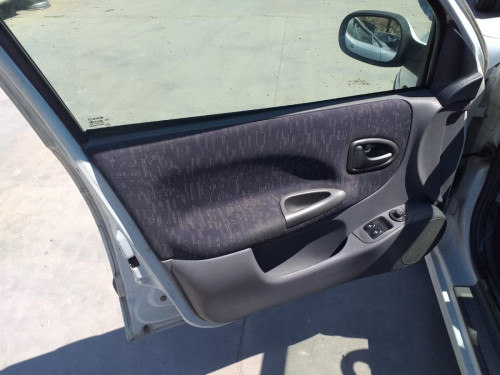  RENAULT MEGANE I FASE 2 BERLINA (BA0) 