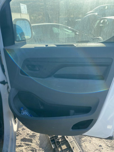 GUARNECIDO PUERTA DELANTERA DERECHA PEUGEOT EXPERT FURGÓN 