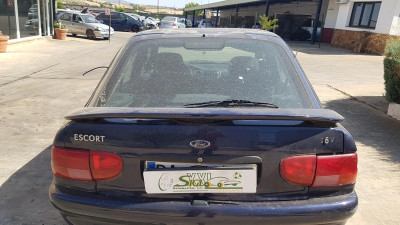 PORTON TRASERO Ford Escort Berl./Turnier (1995->)