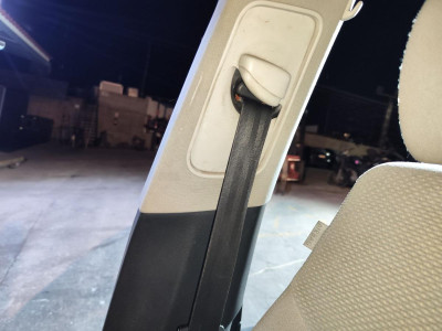 CINTURON SEGURIDAD DELANTERO DERECHO