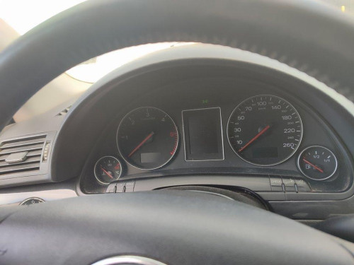  AUDI A4 BERLINA (8E) 