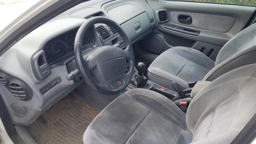 Renault Laguna (B56)(1994->) — автомобиль-донор на запчасти 
