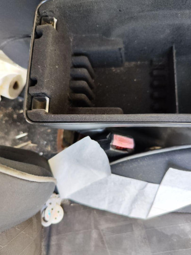 ENGANCHE CINTURON DELANTERO DERECHO Renault SCENIC II (JM) 