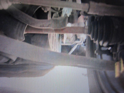 BRAZO SUSPENSION SUPERIOR DELANTERO DERECHO