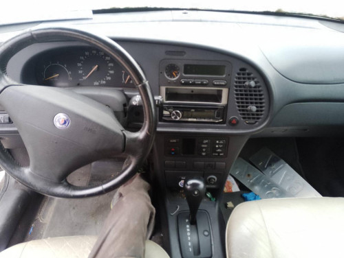  SAAB 900 BERLINA 