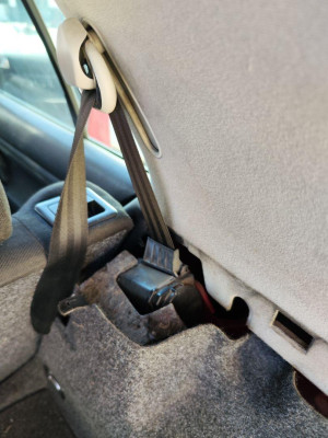 CINTURON SEGURIDAD TRASERO DERECHO