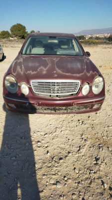 MERCEDES-BENZ CLASE E (BM 211) BERLINA